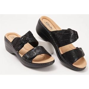 NWOT Clarks Merliah Charm Sandal Black